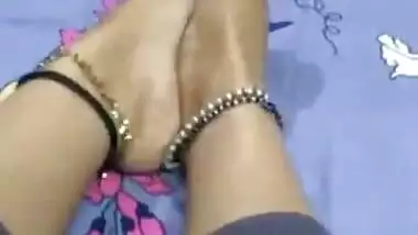 Gorgeous Indian foot rub