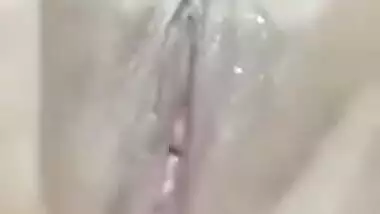 Unsatisfied Bhabi Masturbating