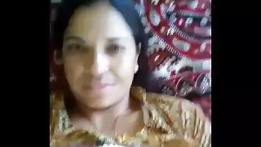 desi Wife showing boobs and pussy