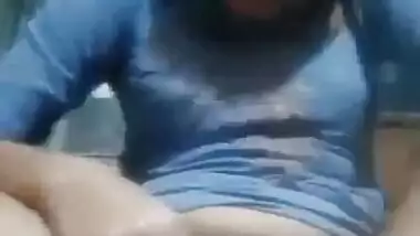 Bangladeshi village girl masturbating with veggie