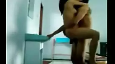 XXX desi sex video of young college girl Samira