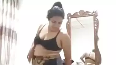 Bhabhi nude captured, when he wearing after fucking