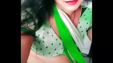 hot marwadi housewife bhabhi roshni milky navel cleavage show