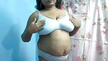 aunty in blue bra