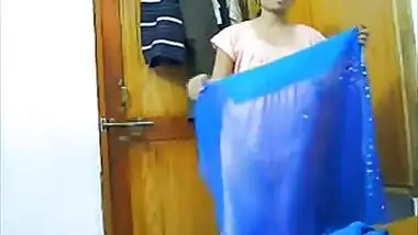 इंडियन पति पत्नी ने बनाई होममेड पोर्न फिल्म