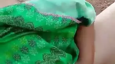 Desi cute hot aunty showing her boobs selfie cam