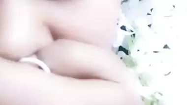 Bangladeshi Girl Showing