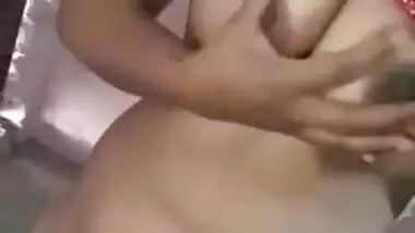 Desi Girl Playing With Boobs