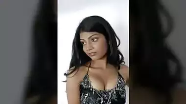 Bus me baju ki sit wali bhabhi ki chudai