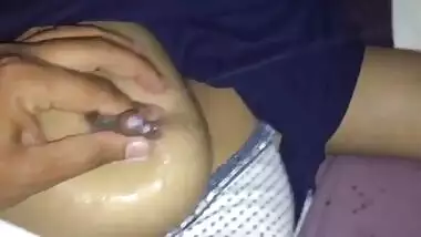 Perverted Desi fellow extracts milk from wife's hard XXX nipples