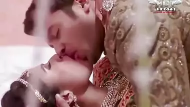 Bhabhi Ko Suhagrat Ke Din Kisi Or Ne Chod Dala