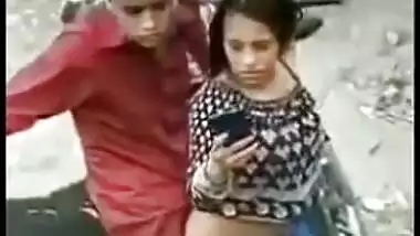इंडियन लवर्स की आउटडोर चुदाई का बना वायरल एम एम एस