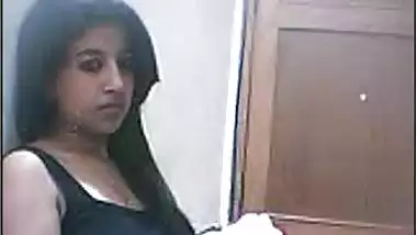 Sexy Bengali beauty Rajani bhabhi leaked clip...