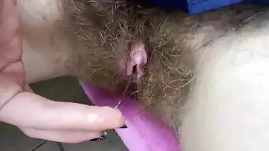 Desi Teen Hairy Pussy