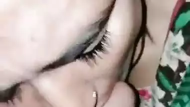 Owner records his maid’s blowjob MMS while sucking his dick