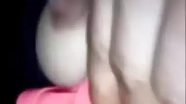 Today Exclusive- Sexy Bihari Girl Showing Her Boobs On Video Call Part 2