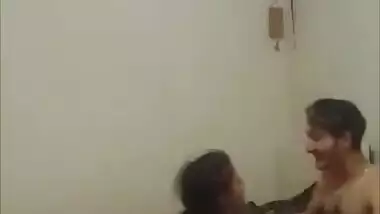इंडियन लवर्स का नंगे बदन हॉट सेक्स एम एम एस
