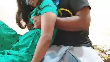 Punjabi lady teacher ki security guard se sex ki hindi xxxbf