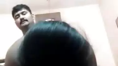 देल्ही मेच्यूर देसी आंटी का कॅमरा मे क़ैद हुई चुदाई