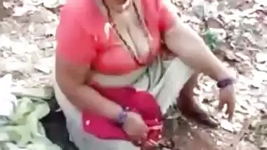 Desi old aunty