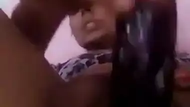 Dick hungry Paki girl Shahanaâ€™s pussy masturbation show