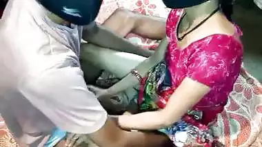 Indian Sexy Bhabhi Hot Saree Show