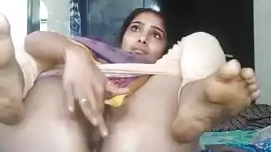 Punjabi pussy fingering selfie for her boyfriend