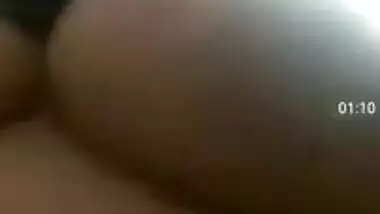 desi couple on video call boobs show