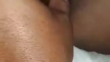 Sri Lankan Girl Enjoying While Her BF Squeezing Boobs and Analyzing Her Pussy