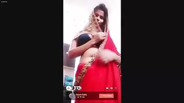 Desi cute bhabi very hot selfie video making