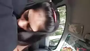 Indian blowjob in car