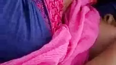 Cute Indian girl boob sucking by Bf MMS sex clip