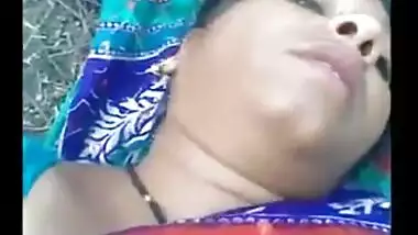 बांग्लादेशी इंडियन सेक्सी इंडियन नौकरानी घर के बाहर पड़ोसी के साथ सेक्स