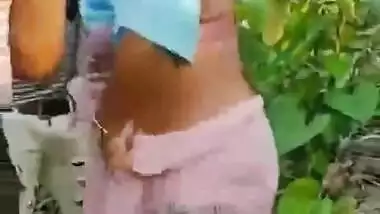 Desi aunty caught fucking in jungle