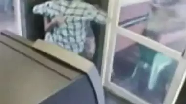 रखने हिंदी वीडियो डाउनलोड पर कमबख्त! कोई पसीना 3