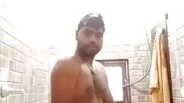 Desi Couple romance and blowjob in bathroom