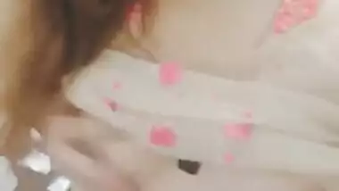 Hawt Paki boob show selfie MMS video