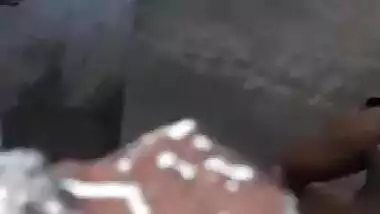 चुपके से भाभी की नंगी नहाती हुई वीडियो बनाई