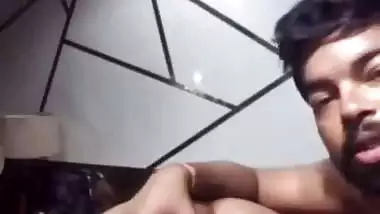 Rough desi porn video of an Indian webcam couple