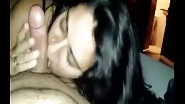 Sexy desi Punjabi saali gives sensual blowjob to jija