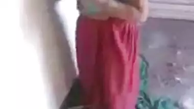 Sexy Marathi Bhabhi Showing Assets