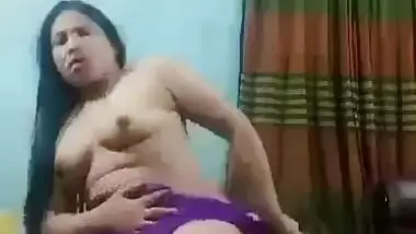 Desi Bhabi Masterbate in Room