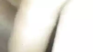 College Desi XXX girl showing her sweet pink pussy on camera
