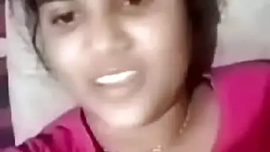 Desi cute girl boobs show to lover viral video