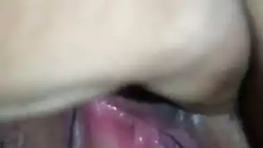 Mom pussy fingering