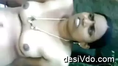 Telugu aunty secretly outdoor with dewar