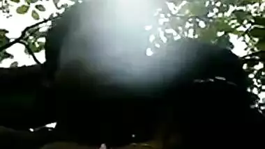 मल्लू गर्ल के साथ जंगल सेक्स