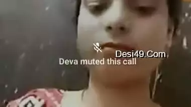 Today Exclusive -cute Desi Girl Shows Her Boobs On Vc