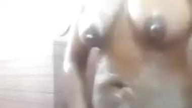 दोस्त की दीदी का बाथरूम विडिओ