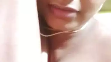 Desi Girl Shows Her Boobs and Pussy